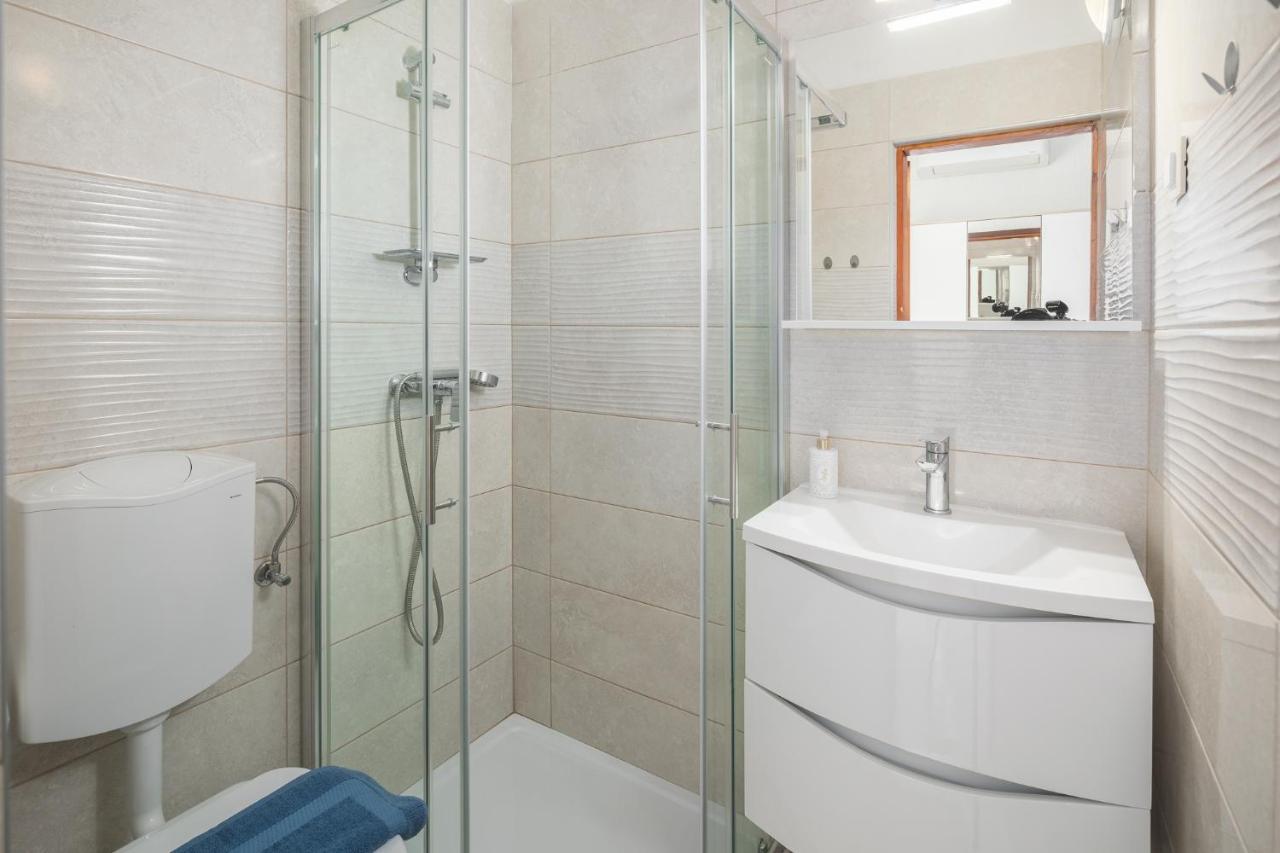 Apartment Kazalac Green Oasis Пореч Екстериор снимка
