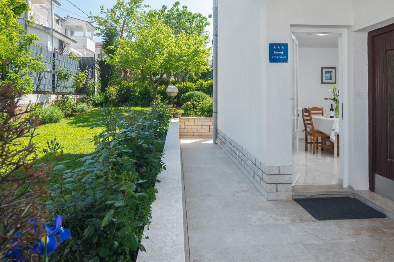 Apartment Kazalac Green Oasis Пореч Екстериор снимка